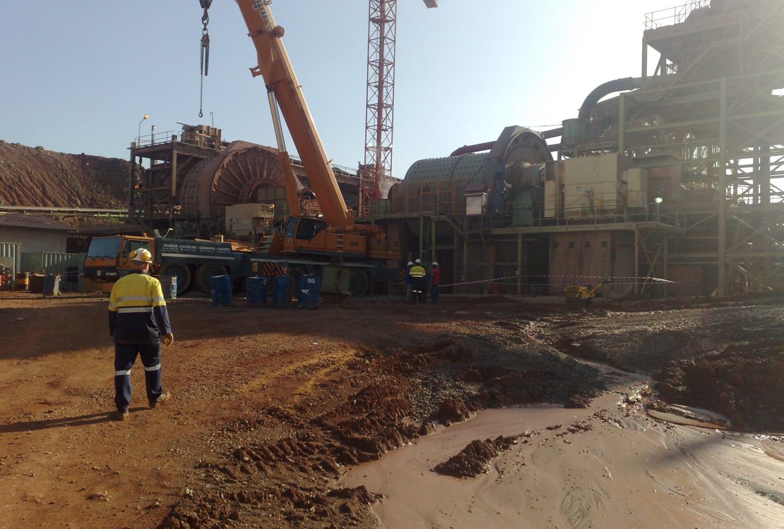 Gold mining facility, Guinea, 2011