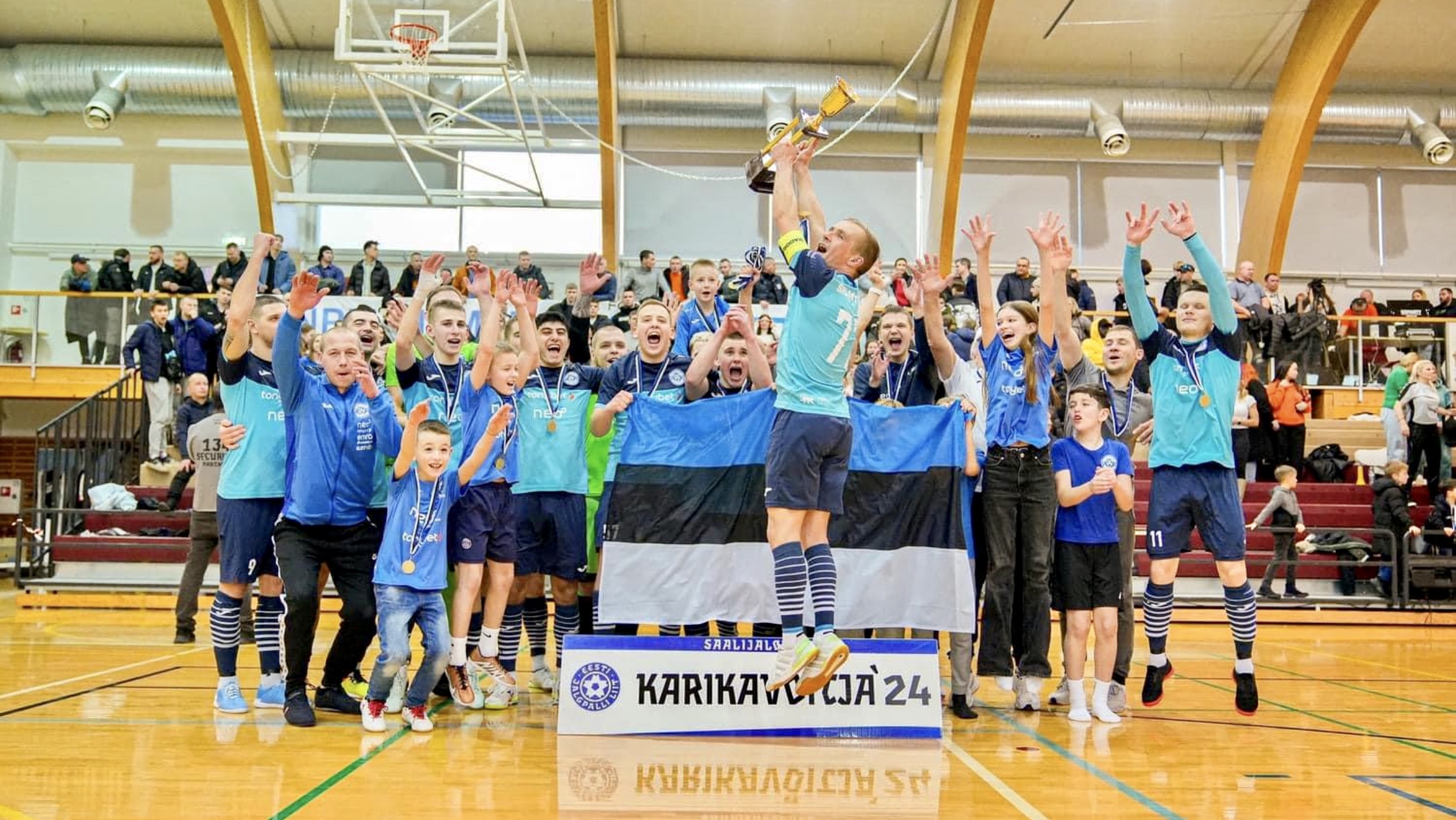 Поддержка локального спорта всегда приятна, но иногда она вызывает не передаваемые ощущения.   FC NPN Silmet